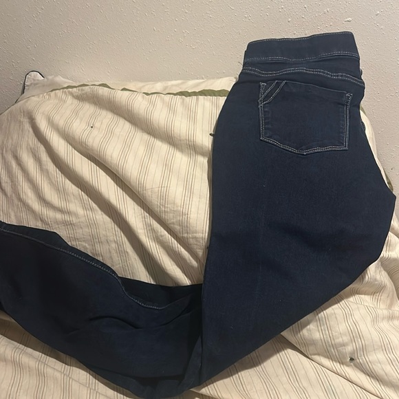 Women’s size 10 Skinny jeans - Picture 1 of 2